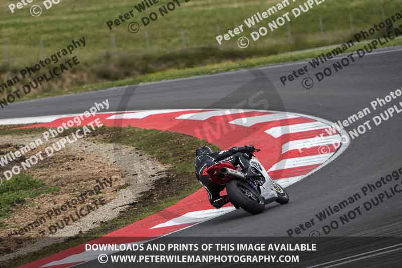 cadwell no limits trackday;cadwell park;cadwell park photographs;cadwell trackday photographs;enduro digital images;event digital images;eventdigitalimages;navarra;no limits trackdays;peter wileman photography;racing digital images;trackday digital images;trackday photos